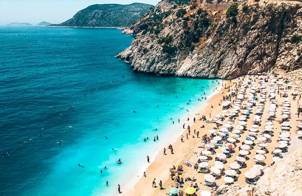 Kaputaş Beach between the cliffs